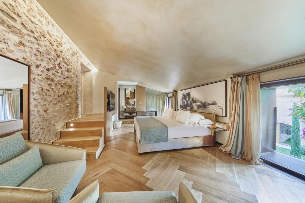 Posezení v ubytování Sa Creu Nova Petit Palais Art & Spa