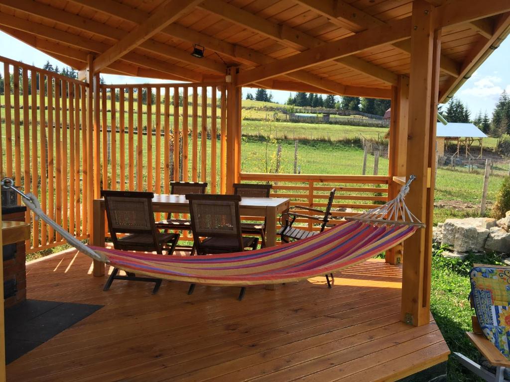 Complex A Toplita - Three-Bedroom Bungalow