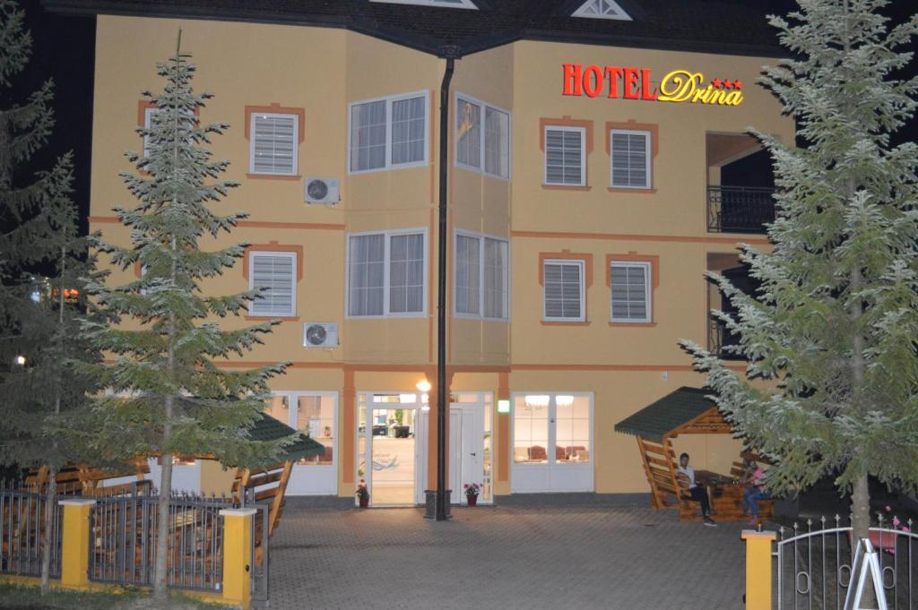 Budova, kde se hotel nachází