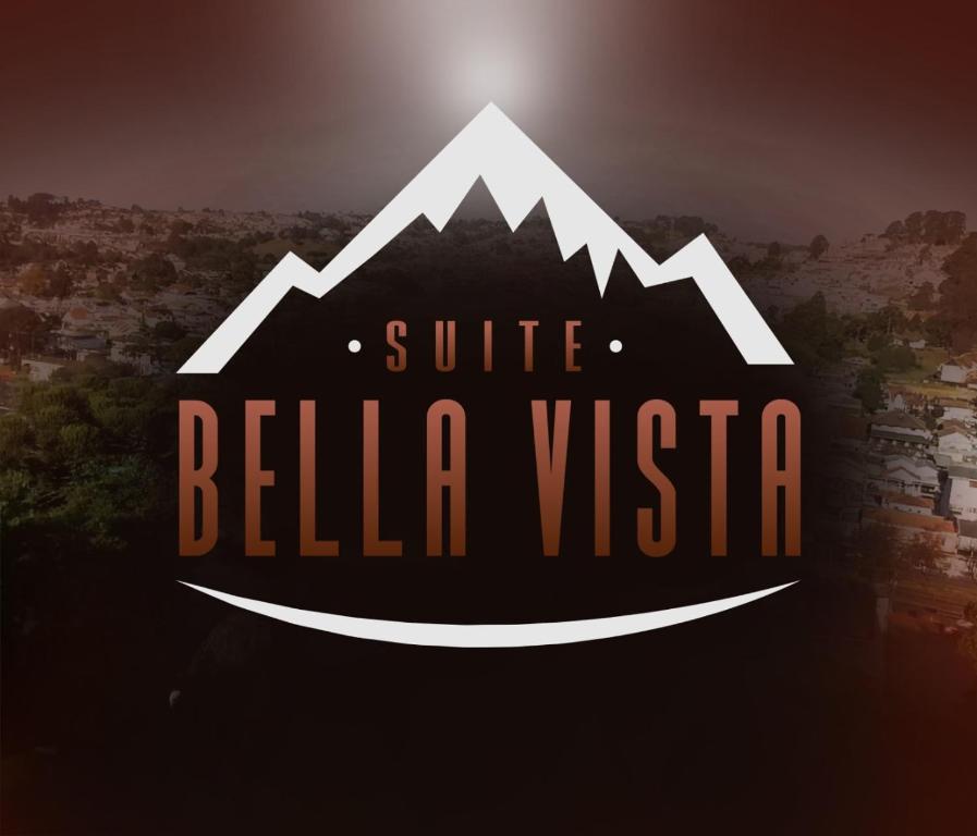 een zwart-wit bord met een berg bij Suites Bella vista in Campos do Jordão