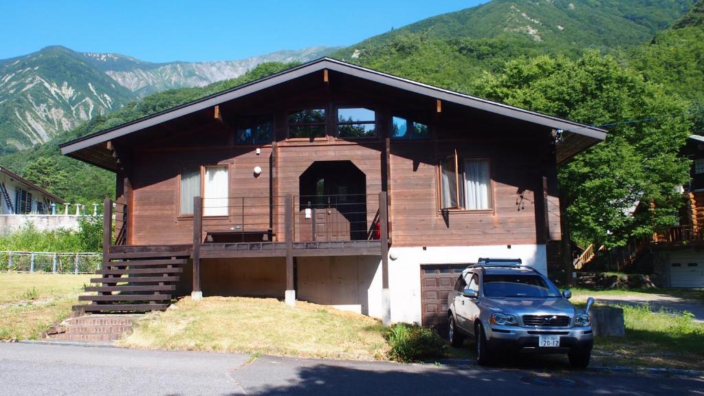 Gallery image of Woodpecker Chalet in Hakuba