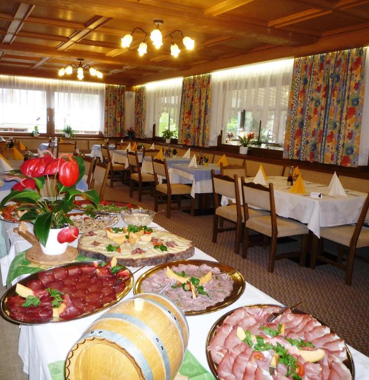Jídlo v hotelu nebo okolí
