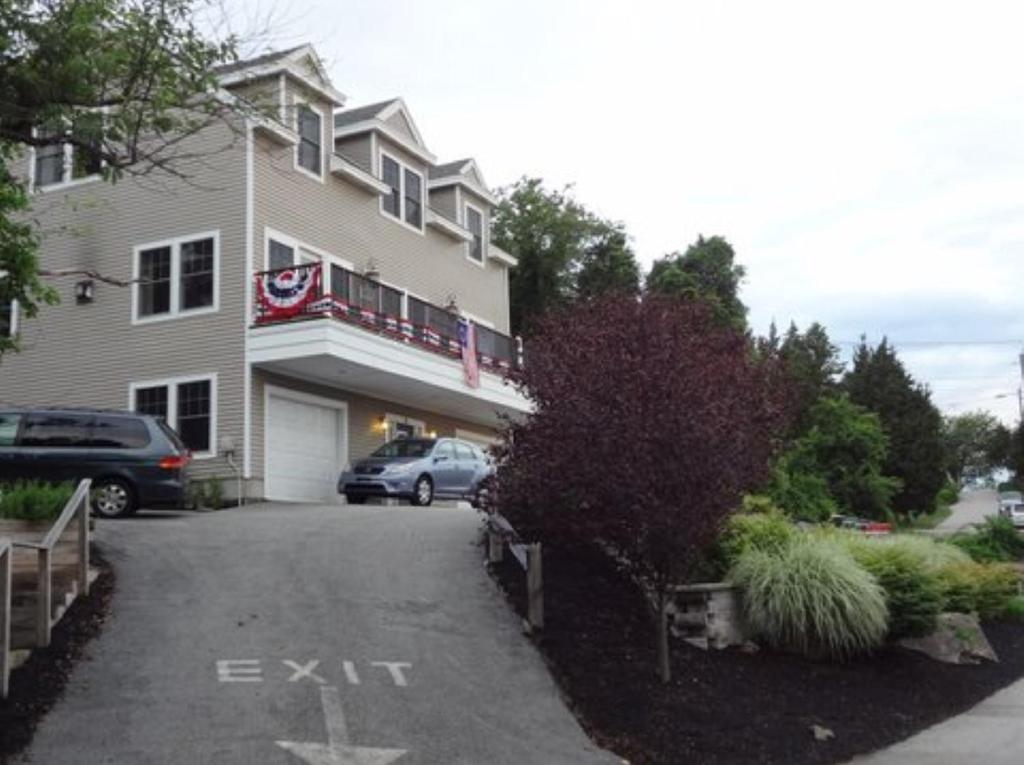 Josephine's on the Bay Bed and Breakfast, Hull Updated 2022 Prices