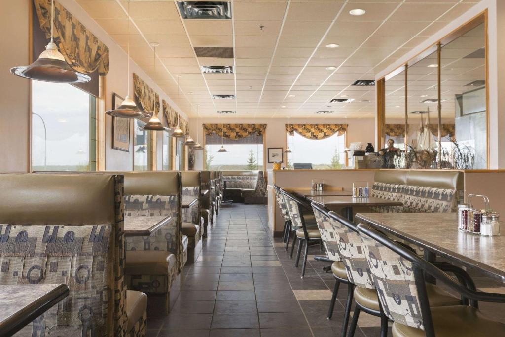 Restaurace v ubytování Super 8 by Wyndham Drayton Valley