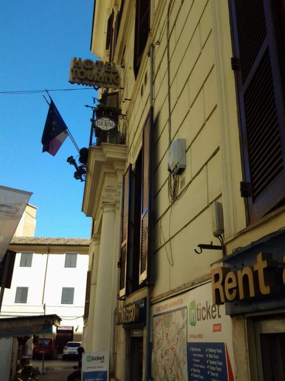 Hotel Touring - Resim 14