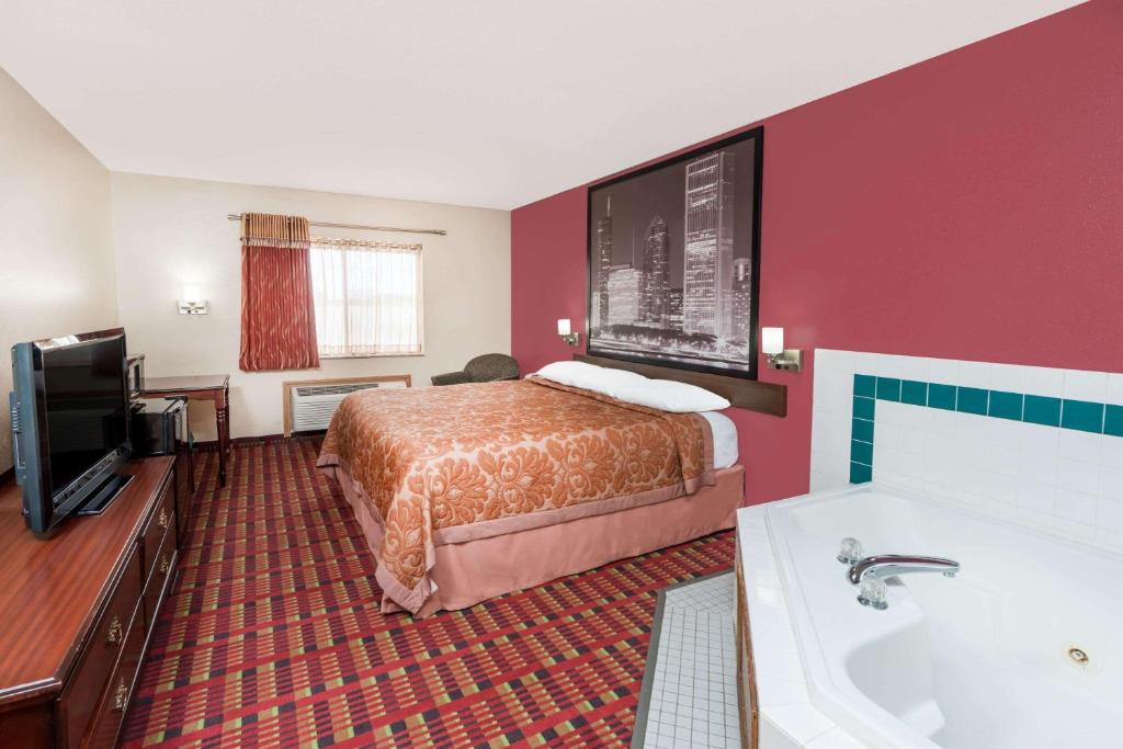 Super 8 by Wyndham Paris IL - King Studio Suite - Fumar