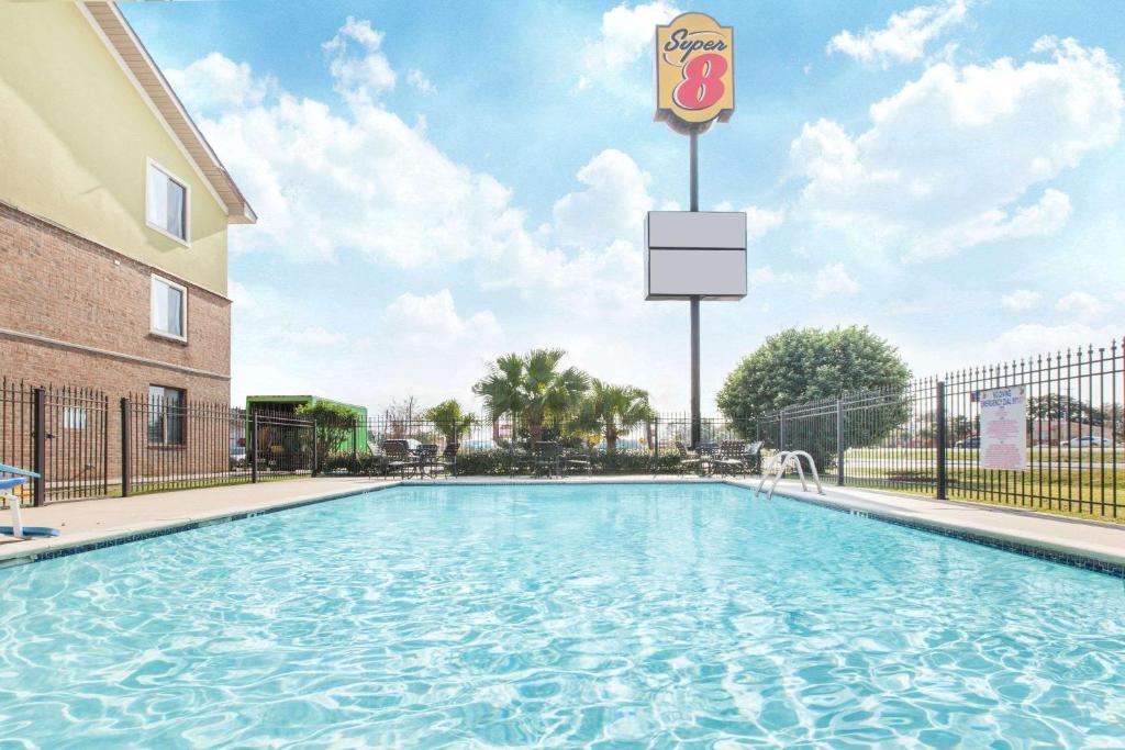 Hotel Super 8 by Wyndham Lafayette LA