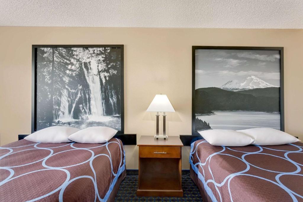 Super 8 by Wyndham Alturas - Chambre Double Avec 2 Lits Doubles - Non-Fumeurs