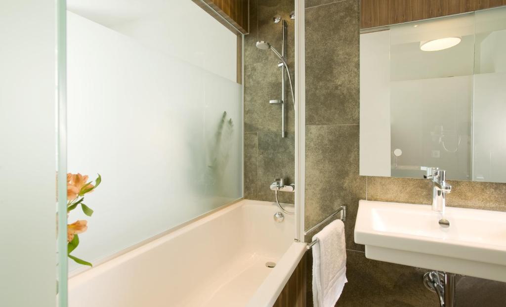 Un baño de Hotel Constantia