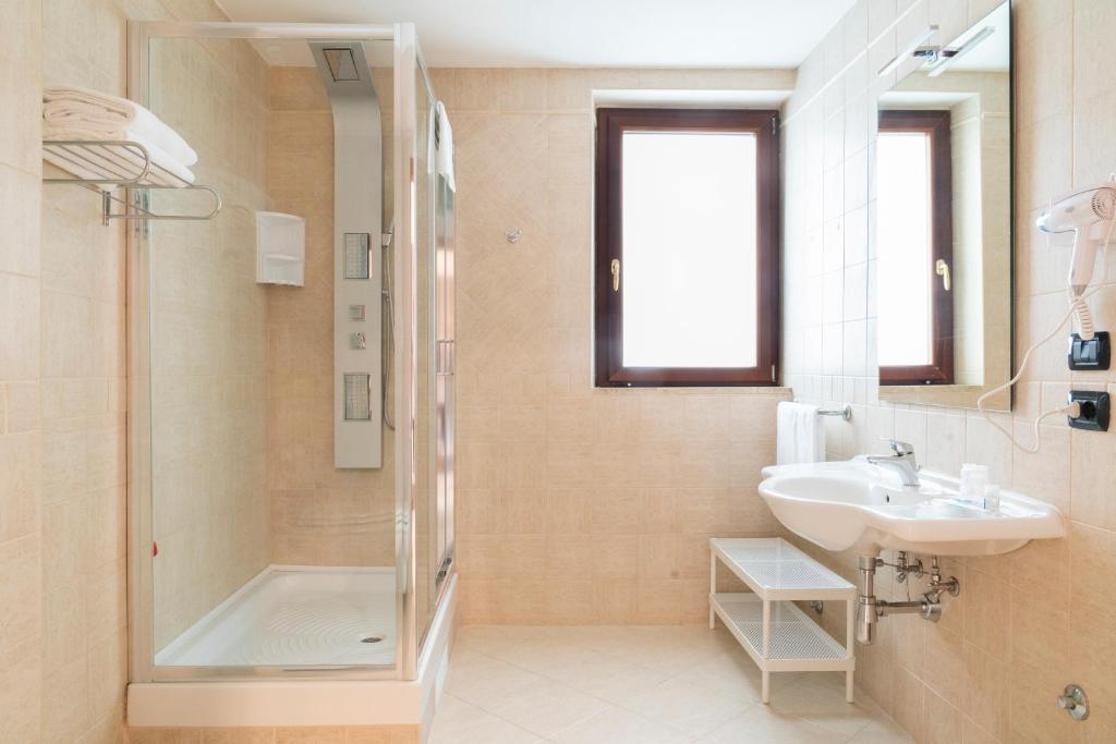 Koupelna v ubytování Hotel Continental
