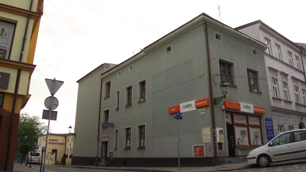 Budova, kde se hostel nachází