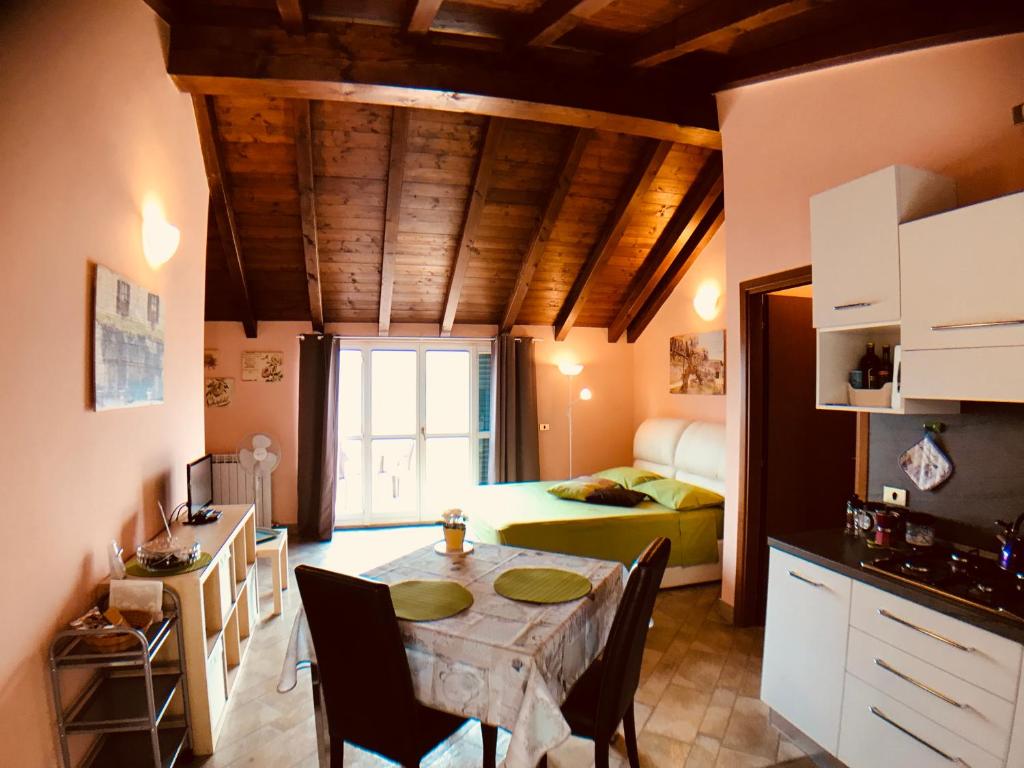 A kitchen or kitchenette at New Attic Lake View 2