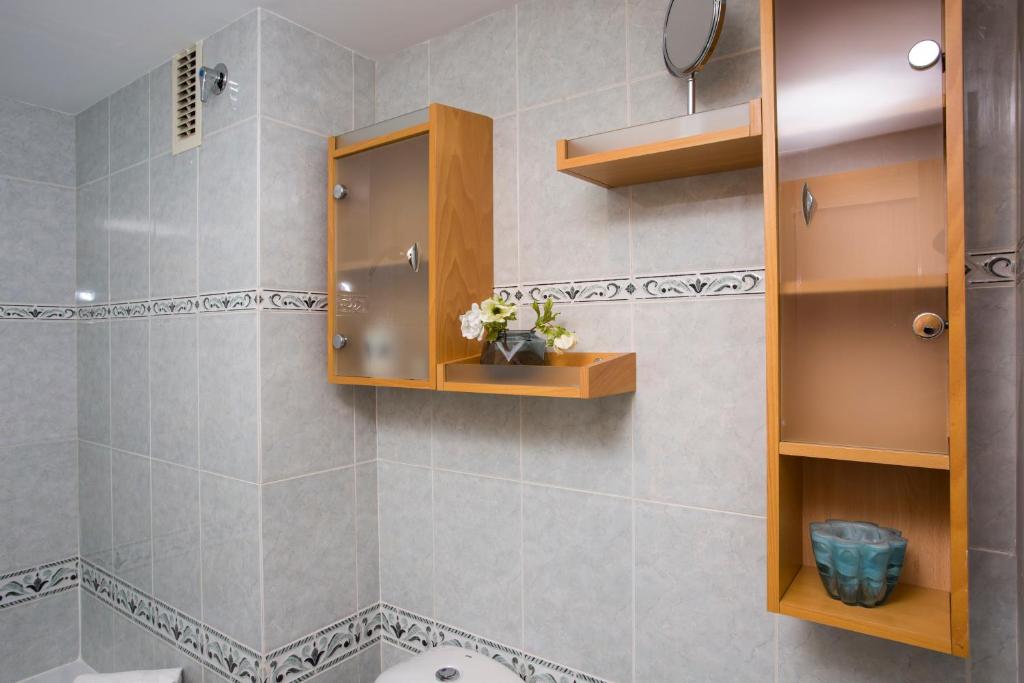 Kúpeľňa v ubytovaní SingularStays Poeta Querol