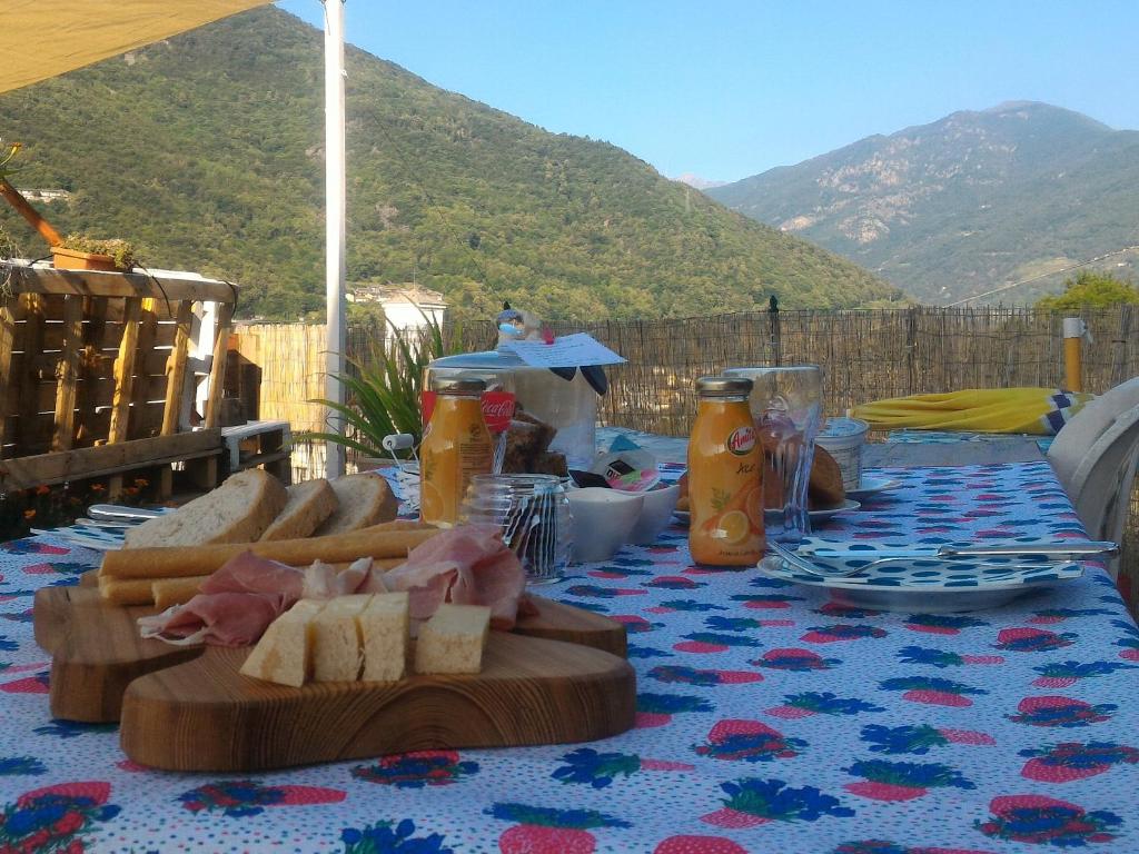 Nespecifikovaný výhled na hory nebo výhled na hory při pohledu z bed and breakfast