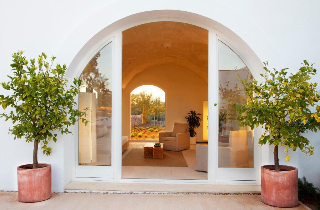 Torralbenc, a Small Luxury Hotel of the World, Cala en Porter ...