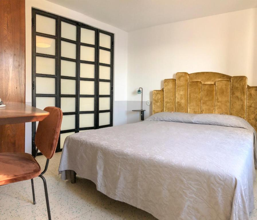 Postel nebo postele na pokoji v ubytování Agave Room Rental