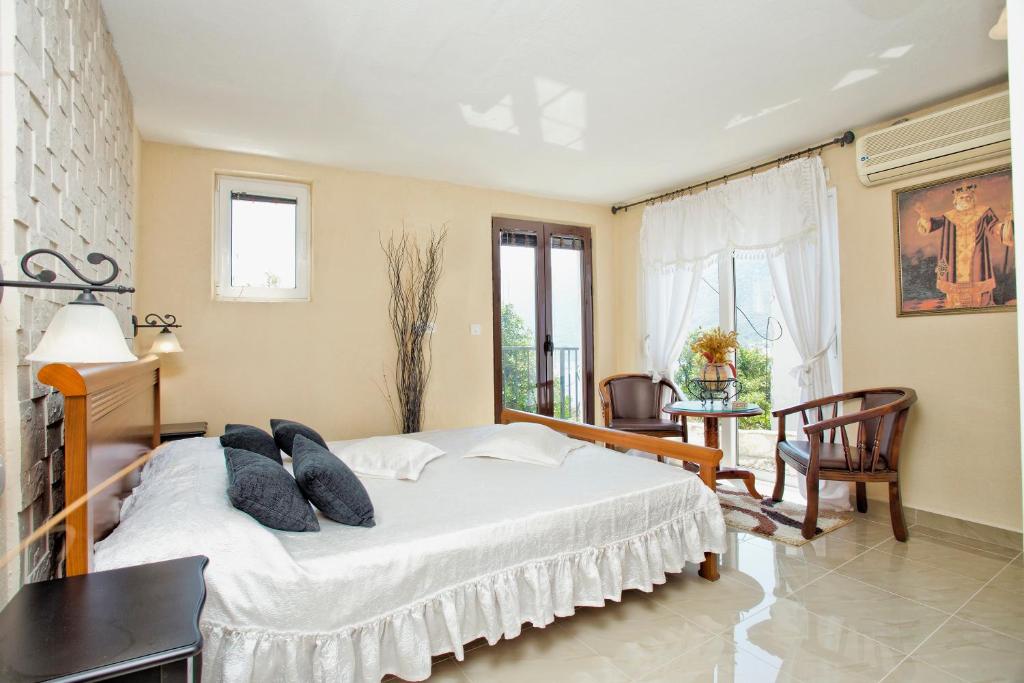 Apartments Admiral - 15