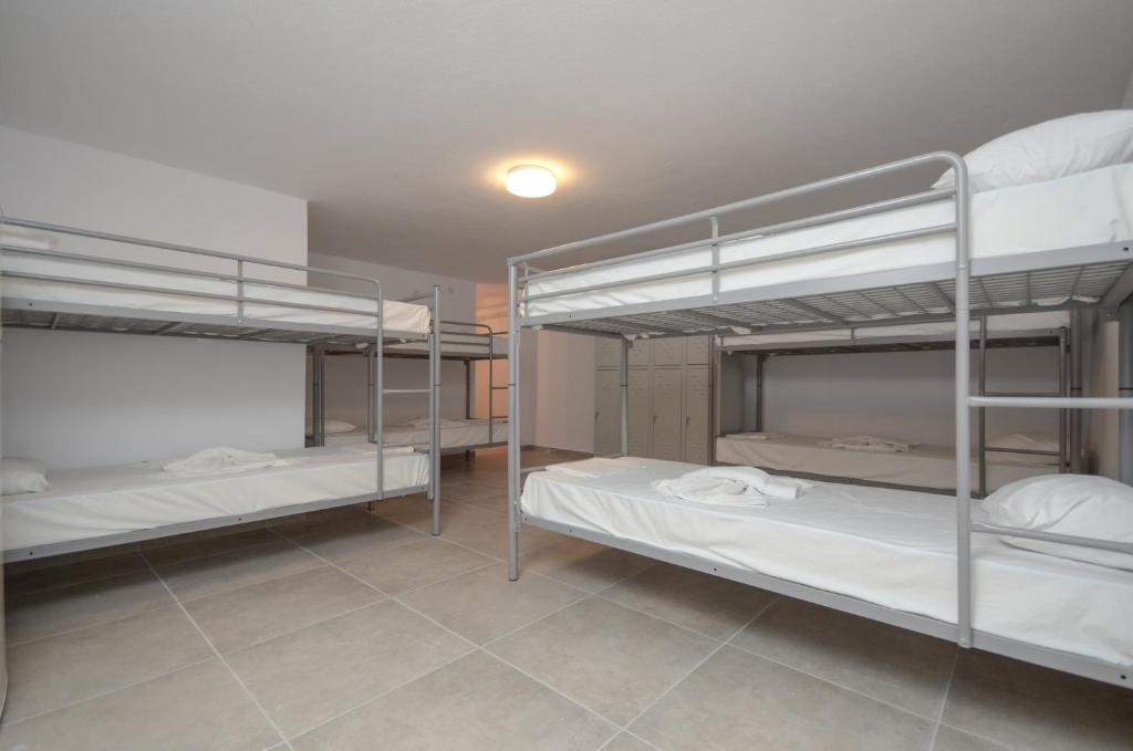 Postel nebo postele na pokoji v ubytování Naxos Hostel
