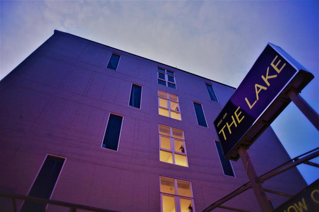 The Lake Udon - Resim 16