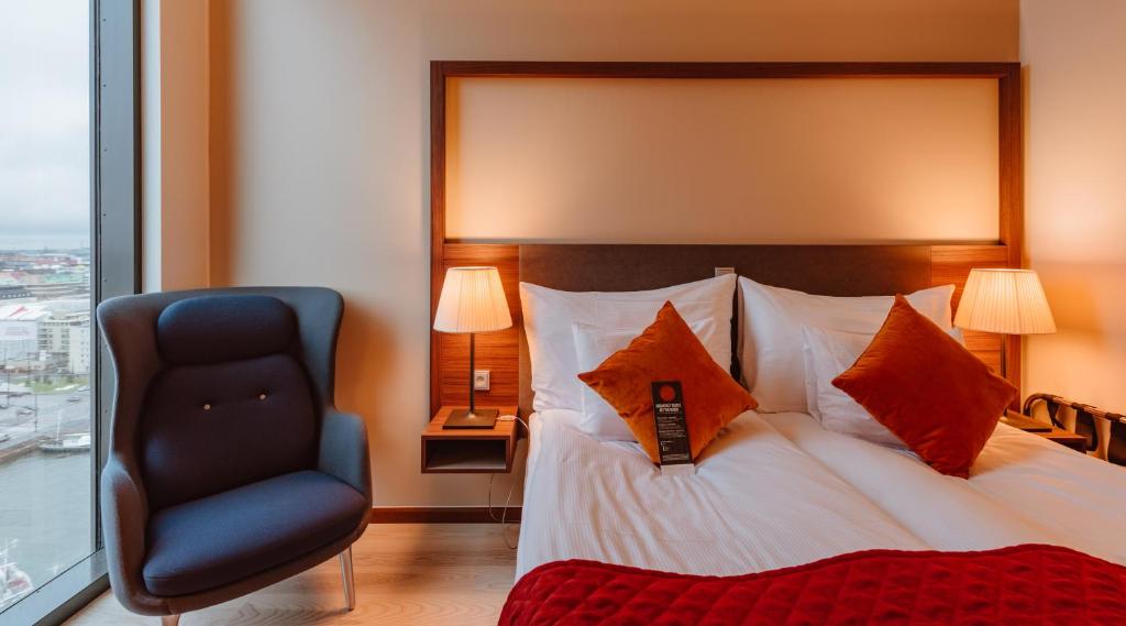 Postel nebo postele na pokoji v ubytování Clarion Hotel Helsinki