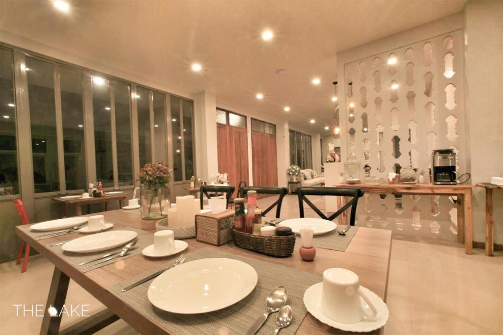 The Lake Udon - Resim 27