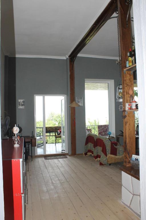 Fotografie z fotogalerie ubytování L House v destinaci Telavi