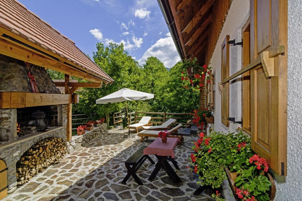 Zahrada ubytování Holiday House Sobol
