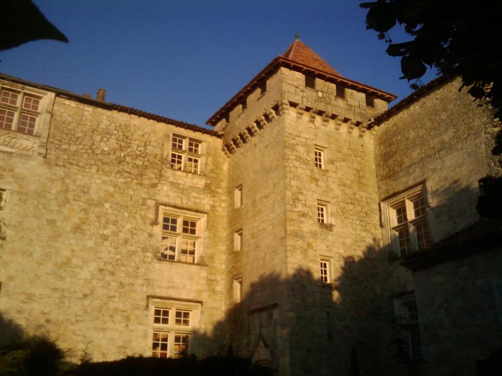 Fotografie z fotogalerie ubytování Château de Fourcès v destinaci Fourcès