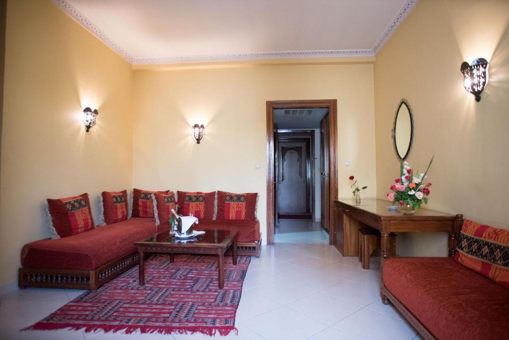 Posezení v ubytování Hôtel Rif