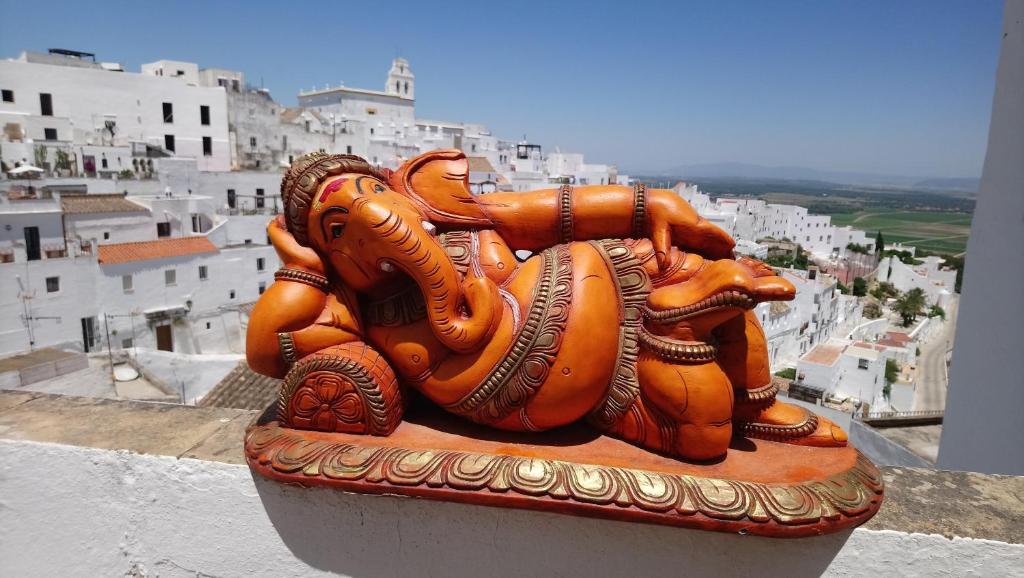 ベヘール・デ・ラ・フロンテーラにあるCasa Ganeshの上座像
