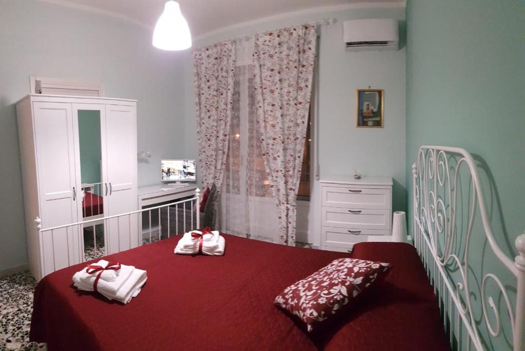 Un pat sau paturi într-o cameră la Edelweiss