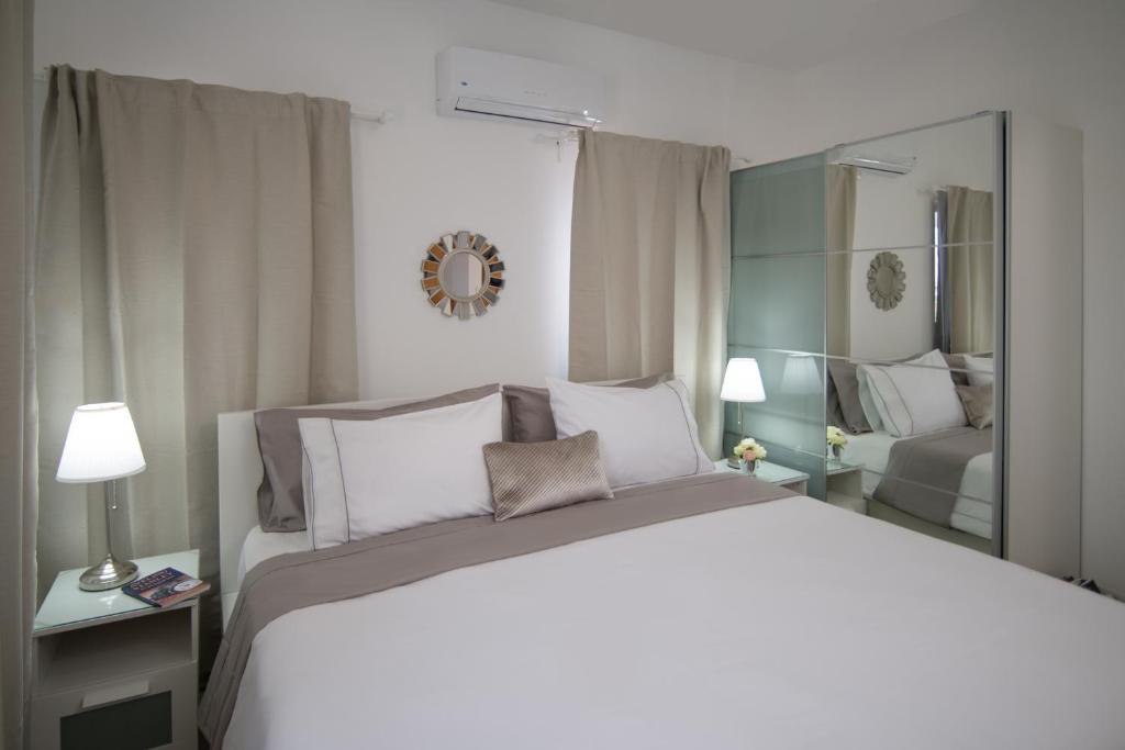 Los Flamencos Aparthotel Beach Club - Appartement Avec Balcon