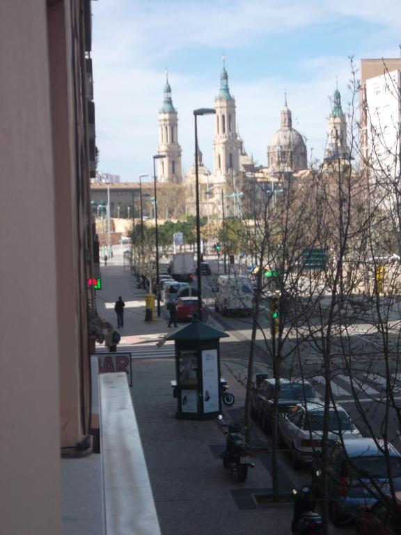 Nespecifikovaný výhled na destinaci Zaragoza nebo výhled na město při pohledu z hostelu