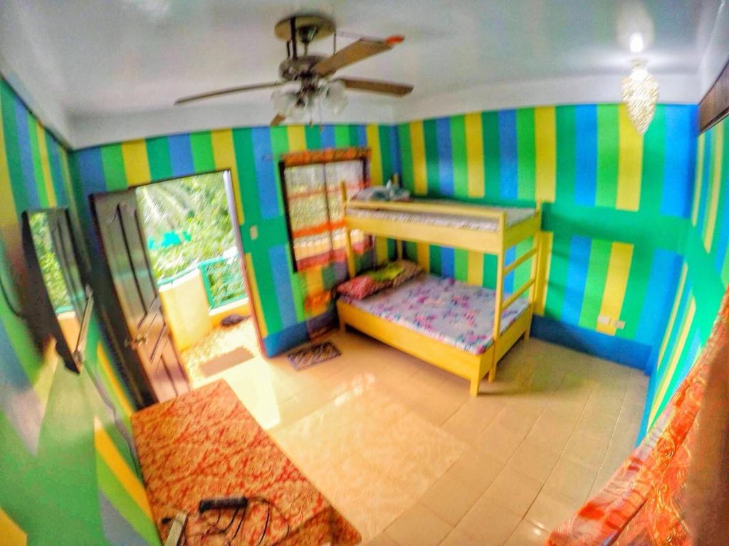 Tagaytay Bloom Breeze Cruz Apartelle - 两居室公寓