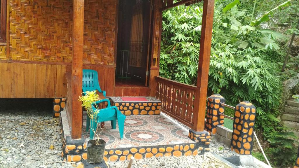 Zahrada ubytování Namo Samsah Jungle Paradise - Riverside Nature Bungalow