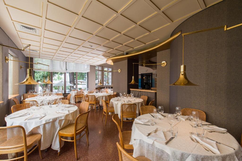 Restaurace v ubytování Hotel Villa Mabapa