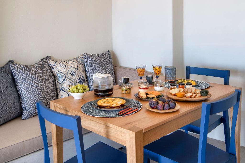 Halcyon Days Suites - 7