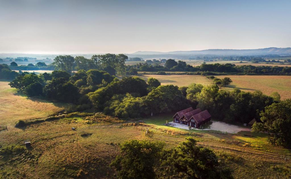 Vista aèria de The Mill House on the Brooks South Downs West Sussex Sleeps 15