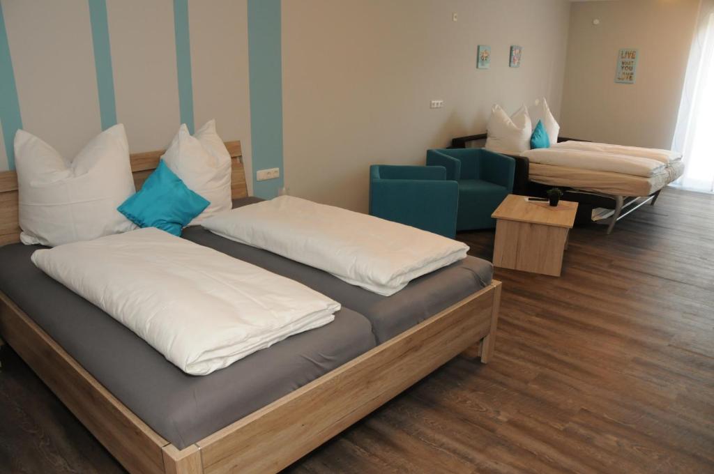 Landgasthof und Pension Zum löwen - Chambre Double - Accès Personnes Handicapées