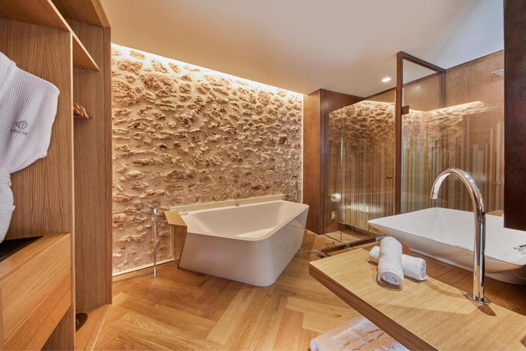 Koupelna v ubytování Sa Creu Nova Petit Palais Art & Spa