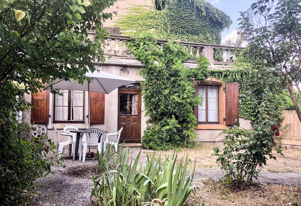 Κήπος έξω από το Gîte 100m2, jardin privé, 3 chambres à Mondelange