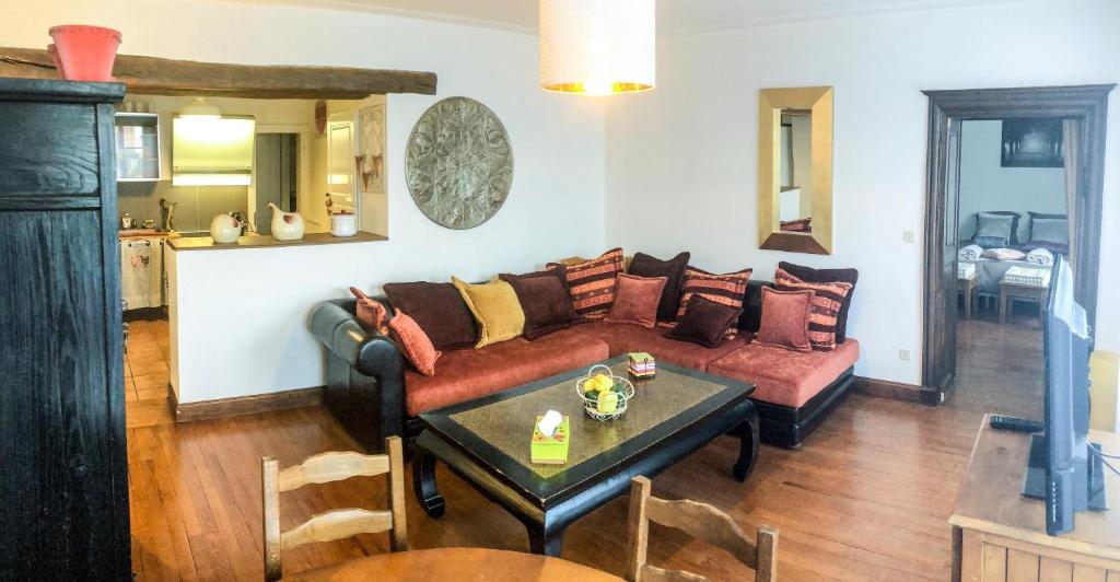 Gîte 100m2, jardin privé, 3 chambres à Mondelange - Apartamento De Tres Habitaciones