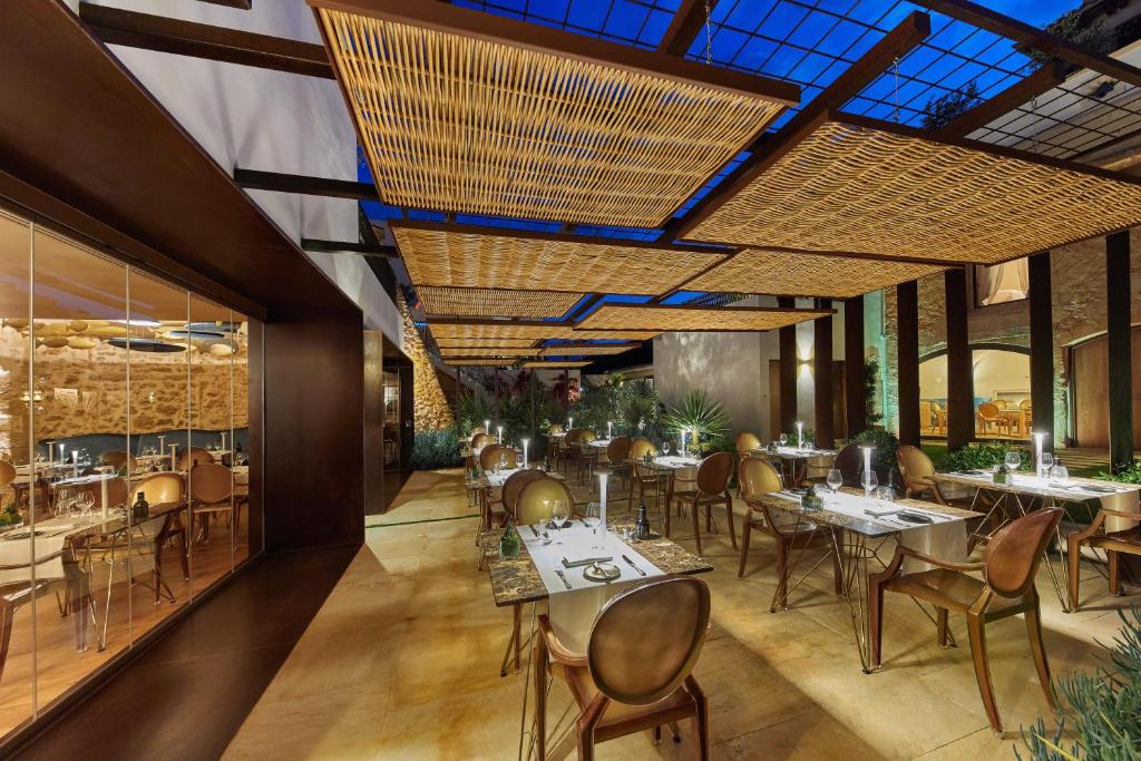 Restaurace v ubytování Sa Creu Nova Petit Palais Art & Spa