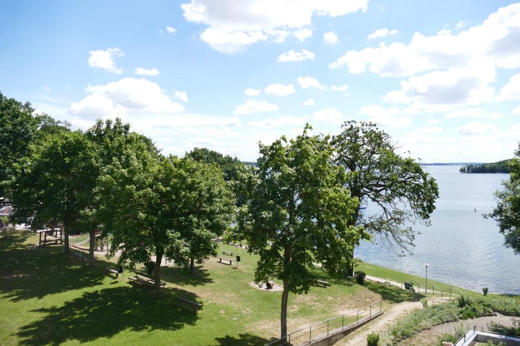 Seehotel Bad Kleinen - Eenpersoonskamer Met Uitzicht Op Het Meer