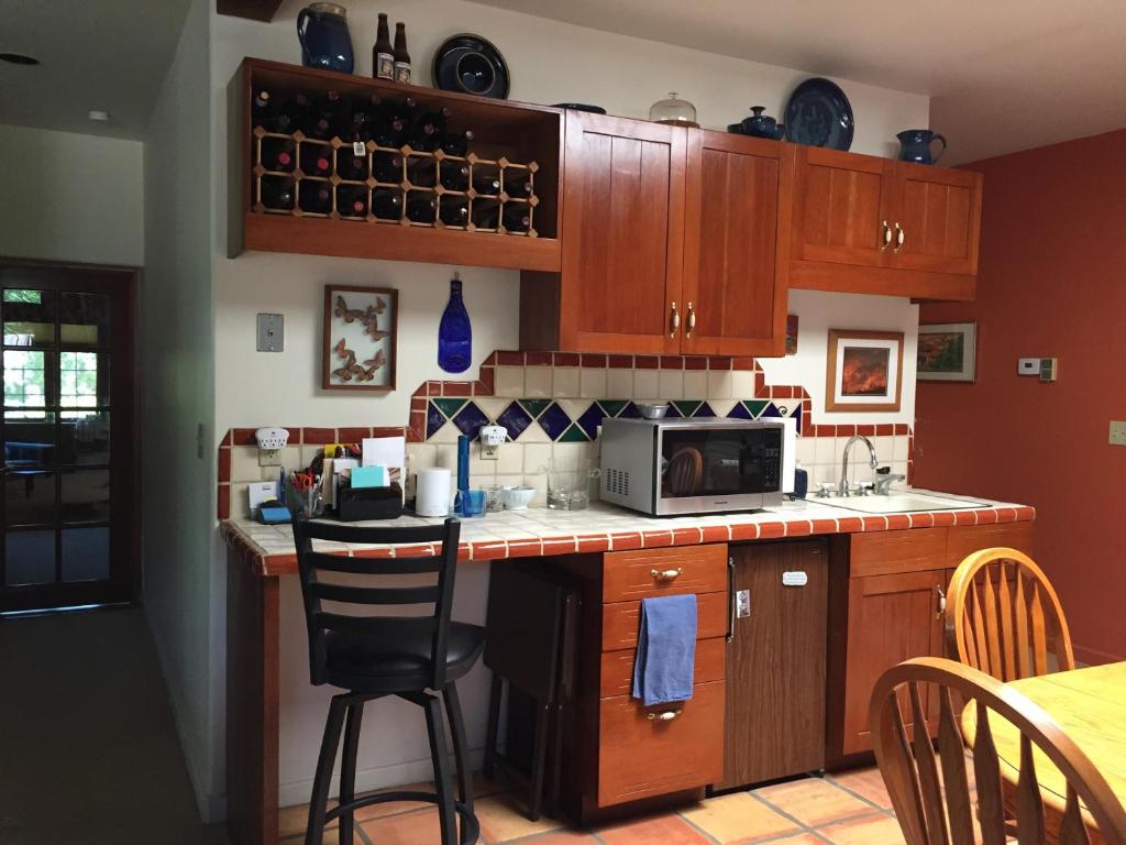 Kuchyň nebo kuchyňský kout v ubytování Casa Paloma B&B