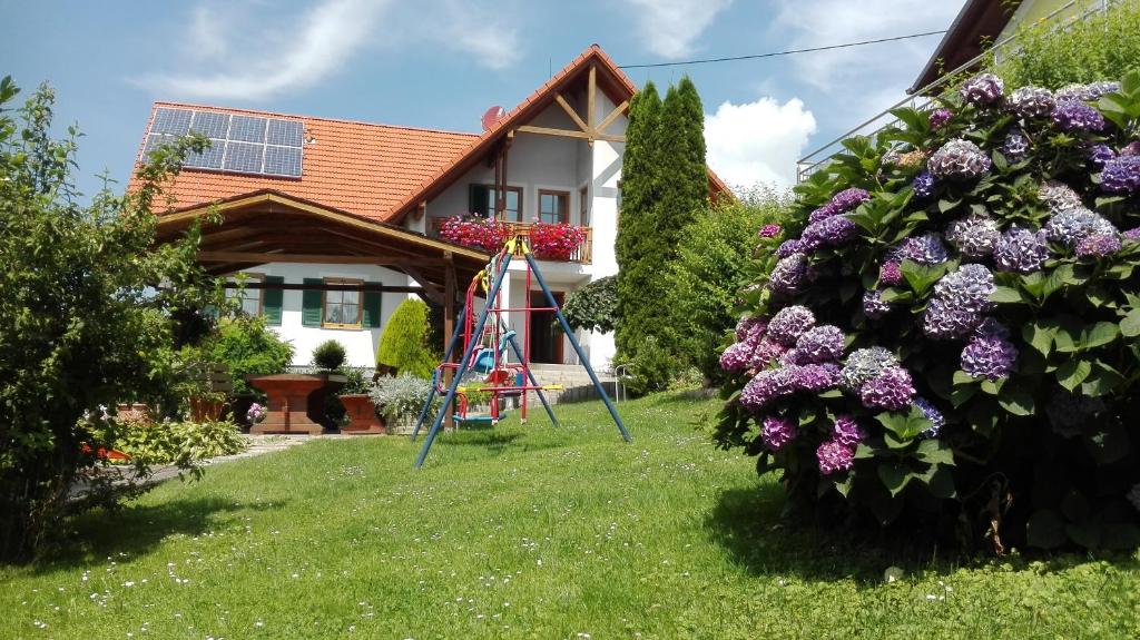 Eibenberger - Housity