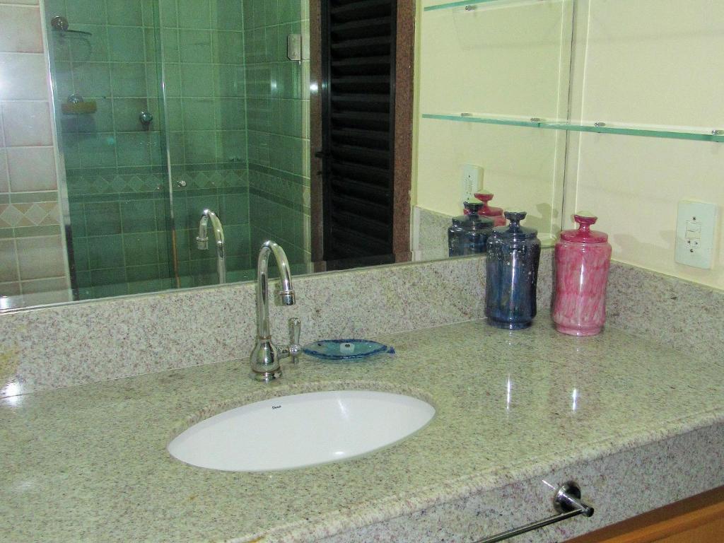  AG11 Apartamento duplex de frente para o mar em Angra dos Reis