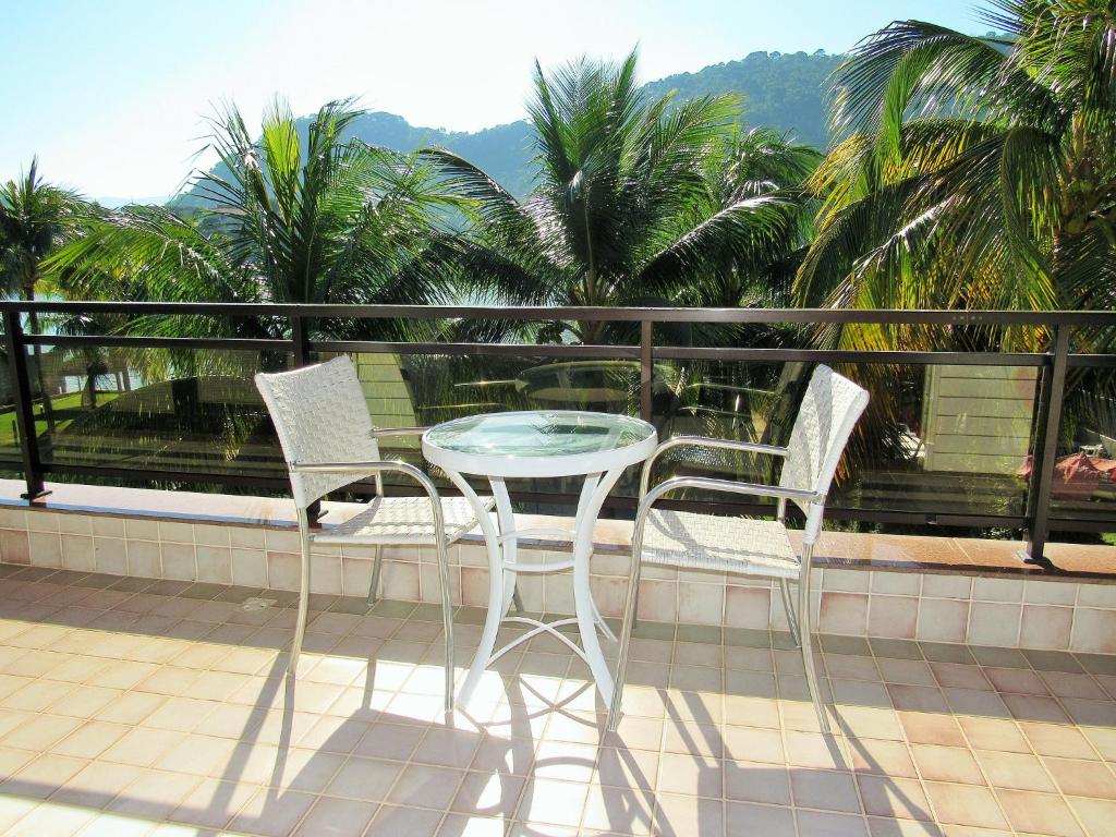  AG11 Apartamento duplex de frente para o mar em Angra dos Reis