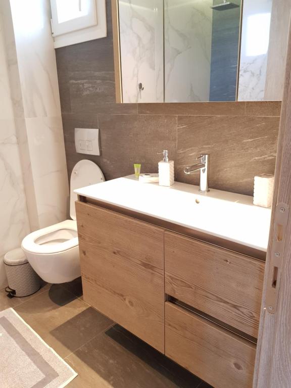 Kúpeľňa v ubytovaní Villas Mamas Beach