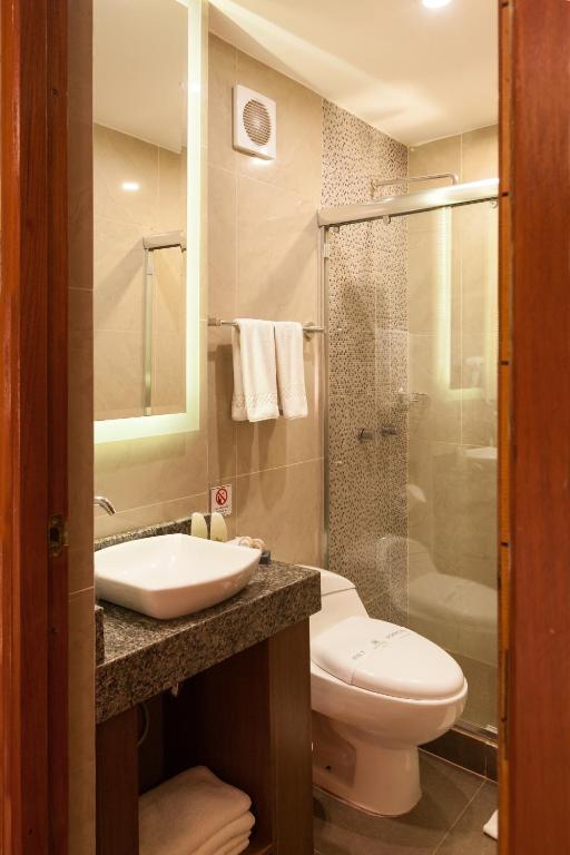 Koupelna v ubytování Inti Punku Machupicchu Hotel & Suites